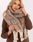 Shawl model 205964 AT